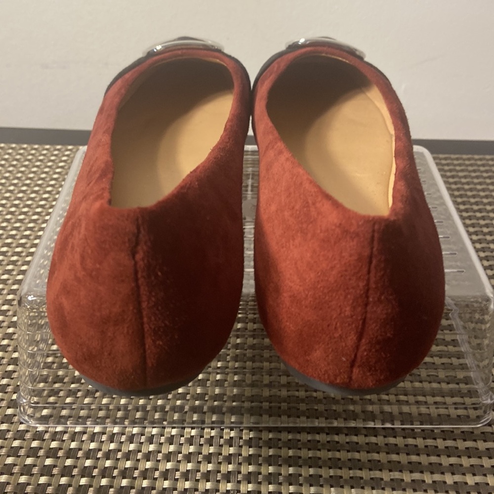 Array Suede Flats Nwot - image 3